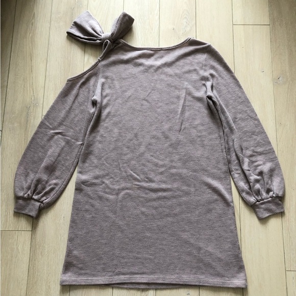 Everly Cold Shoulder Bow Long Sleeve Top in Pink Grey Heather Size S - Picture 3 of 11